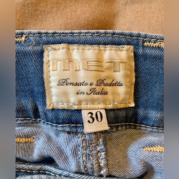 MET In Jeans w/ Waist Embellishments “Made in Italy” 🇮🇹 👖 - Picture 2 of 11